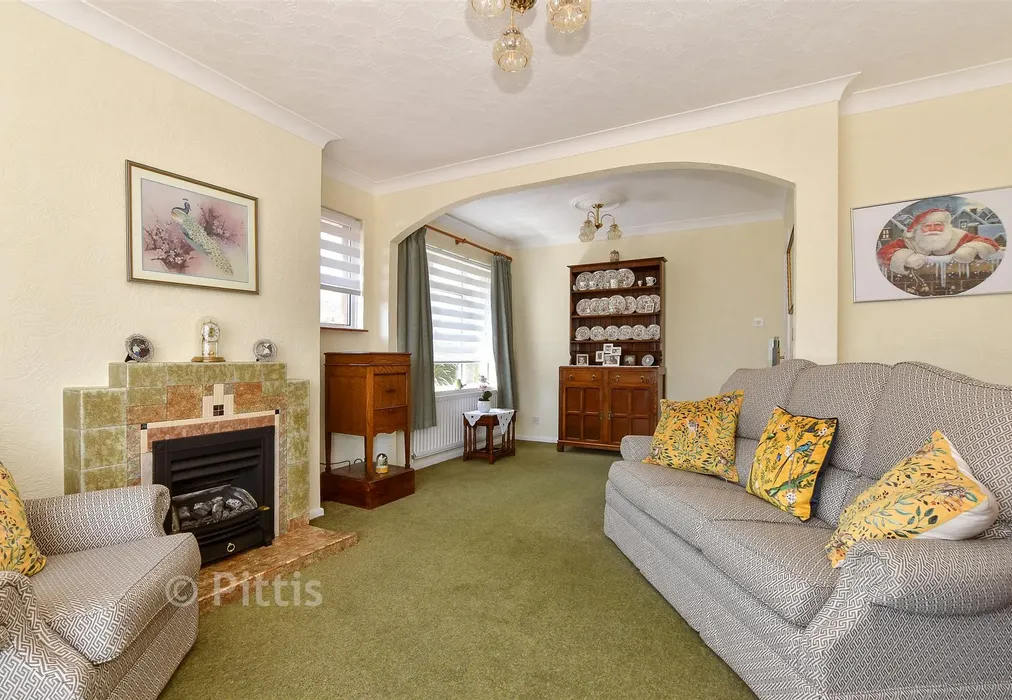 Lounge - Carpenter Close, Sandown, Isle of Wight - Wards of Kent