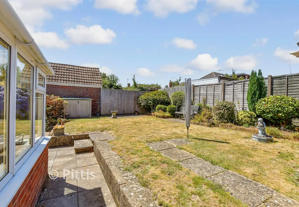 Rear Garden - Carpenter Close, Sandown, Isle of Wight - Wards of Kent