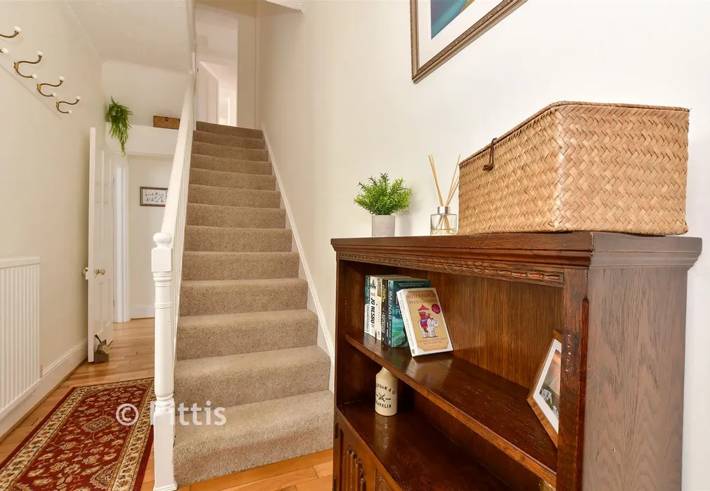 Internal Lifestyle Photograph - Grange Road, Shanklin, Isle of Wight - Wards of Kent