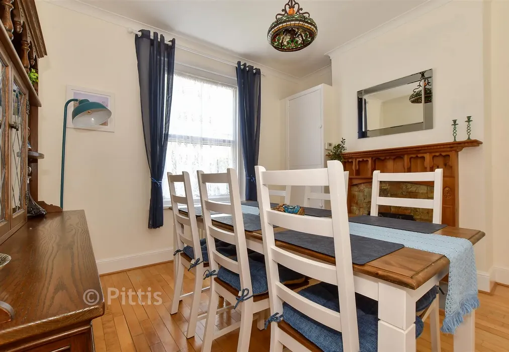 Dining Room - Grange Road, Shanklin, Isle of Wight - Wards of Kent