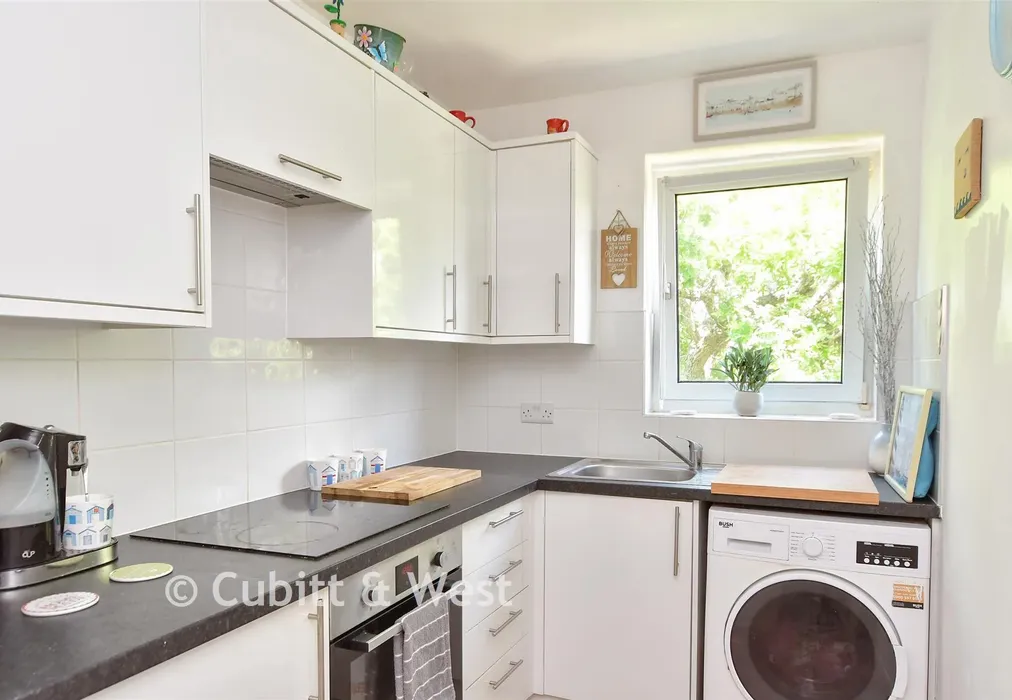 Kitchen - Boundary Road, Worthing, West Sussex - Wards of Kent
