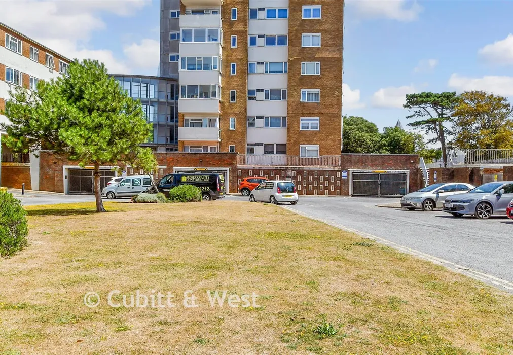 Communal Gardens - Boundary Road, Worthing, West Sussex - Wards of Kent