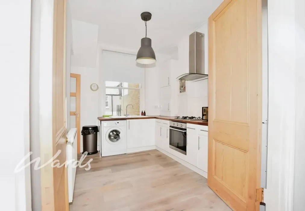 Kitchen 2 - Central Parade Herne Bay CT6 - Wards of Kent