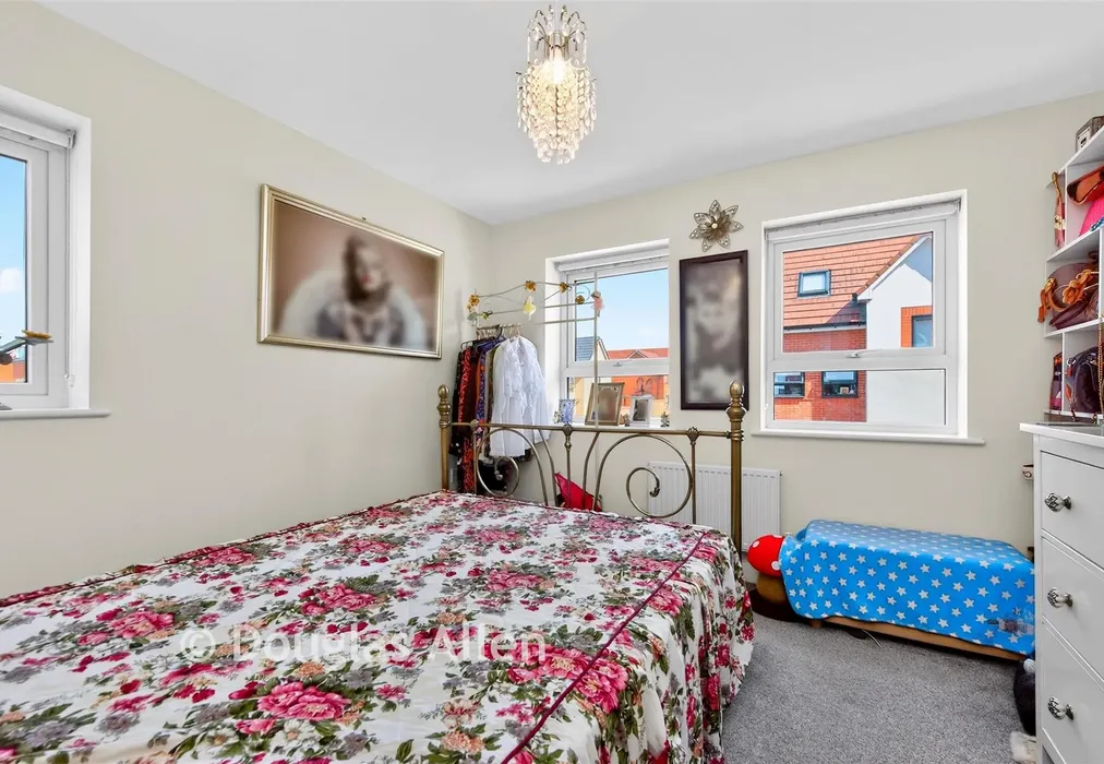 Bedroom - Eveleigh Gardens, Hockley, Essex - Wards of Kent