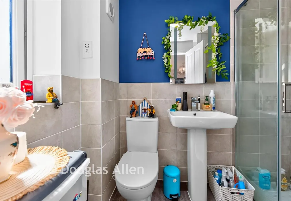 En-Suite Shower Room - Eveleigh Gardens, Hockley, Essex - Wards of Kent