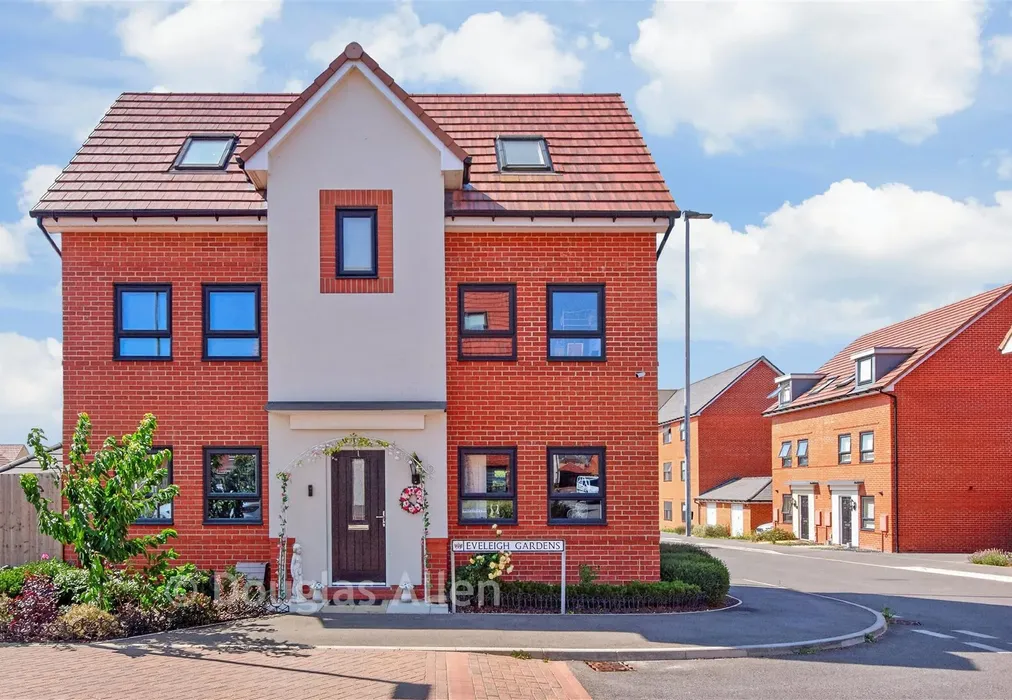 External (Brochure) - Eveleigh Gardens, Hockley, Essex - Wards of Kent