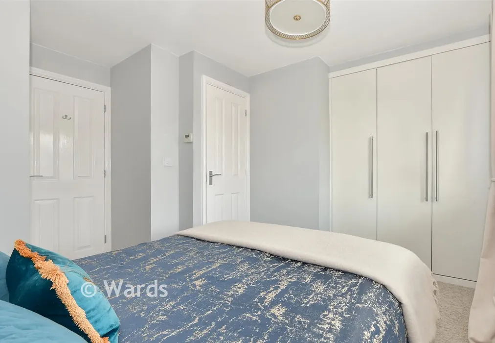 Bedroom 1 - Colemans Close, Ashford, Kent - Wards of Kent