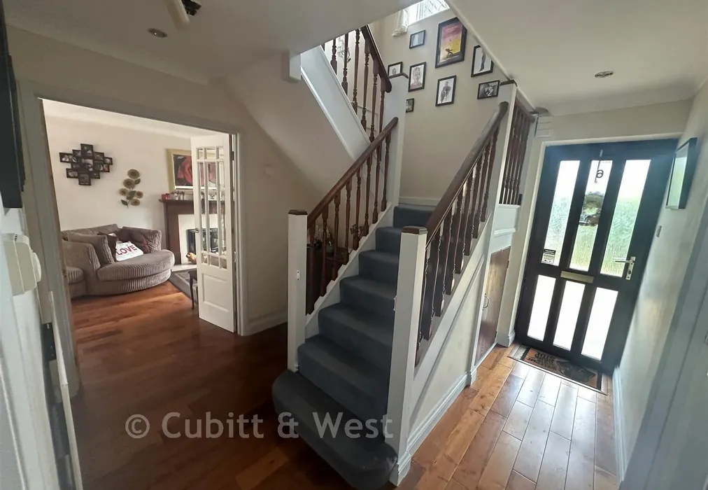 Hallway 3 - Ashurst Drive, Worth, Crawley, West Sussex - Wards of Kent