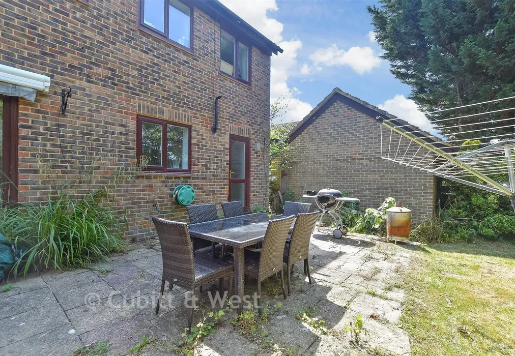 Rear Garden - Ashurst Drive, Worth, Crawley, West Sussex - Wards of Kent