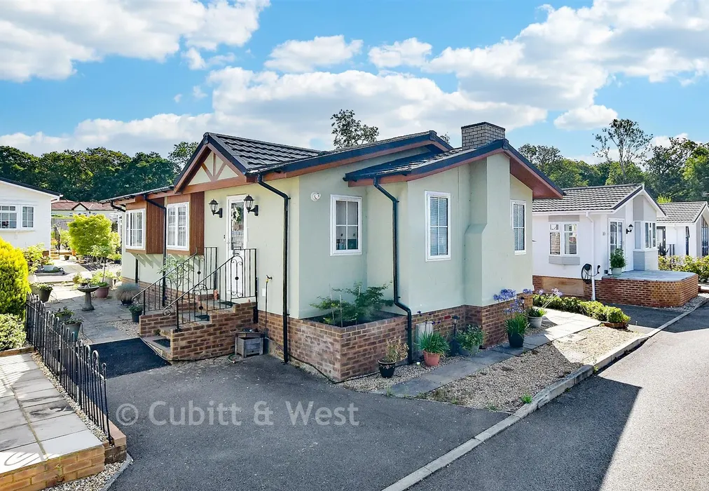 HLO33 - External (Web) - Emms Lane, Brooks Green, West Sussex - Wards of Kent