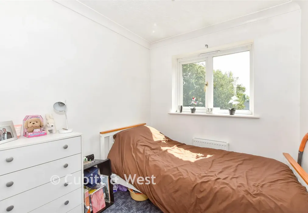 Bedroom 3 - Monterey Drive, West Leigh, Havant, Hampshire - Wards of Kent