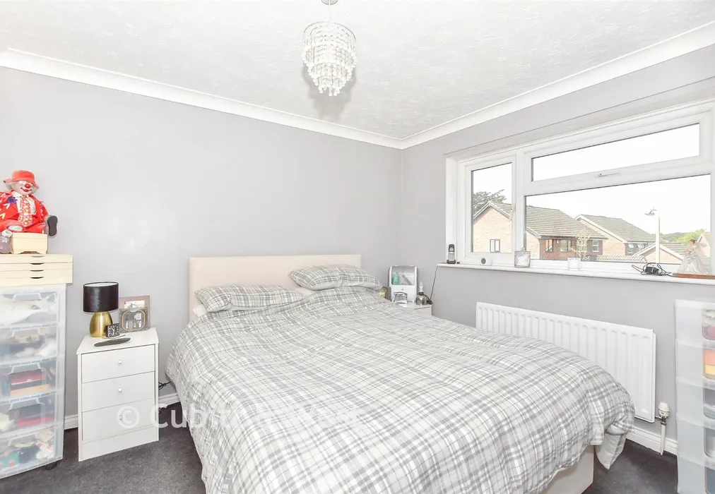 Bedroom 1 - Monterey Drive, West Leigh, Havant, Hampshire - Wards of Kent