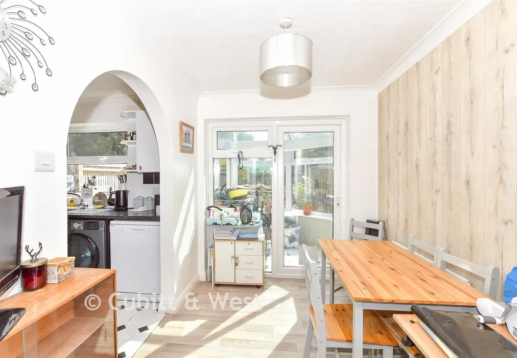 Dining Area - Monterey Drive, West Leigh, Havant, Hampshire - Wards of Kent