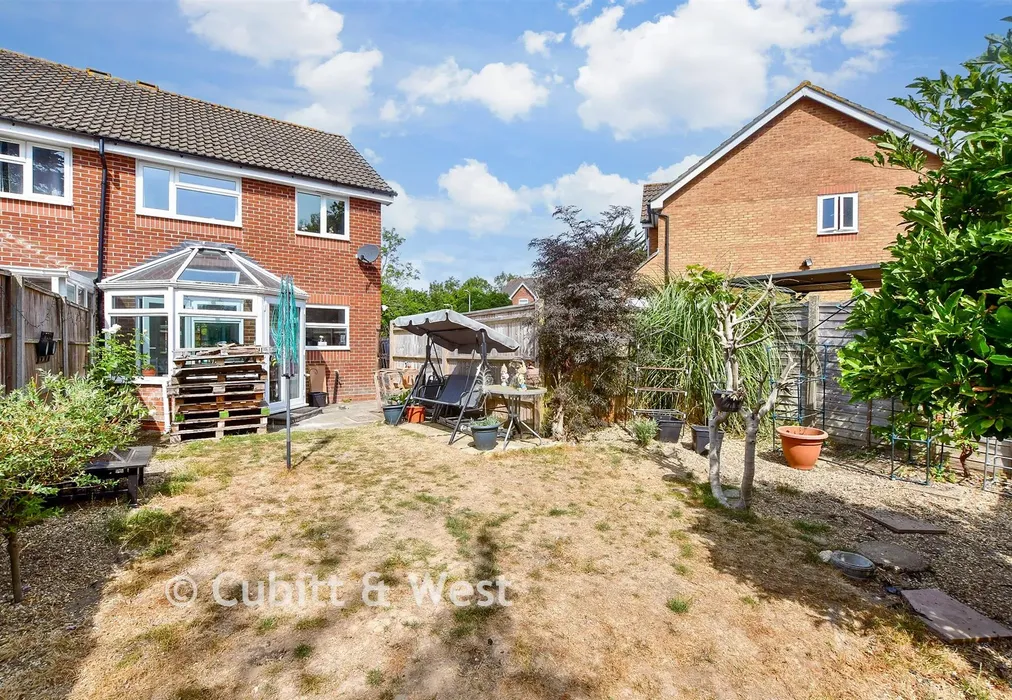 Rear Garden - Monterey Drive, West Leigh, Havant, Hampshire - Wards of Kent
