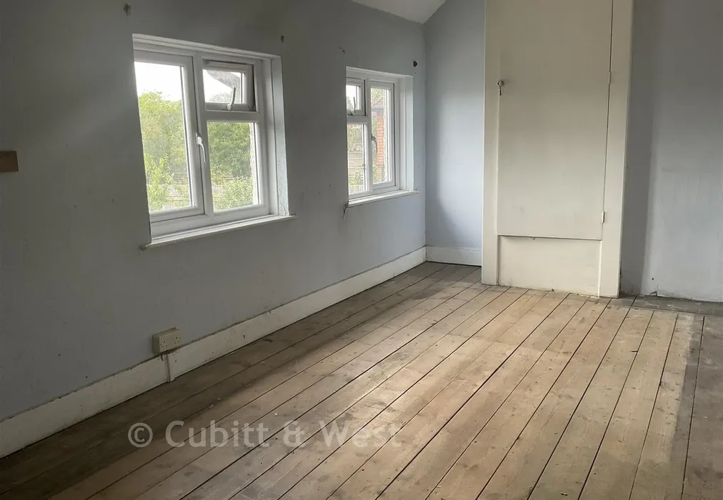Bedroom - Townfield, Kirdford, Billingshurst, West Sussex - Wards of Kent