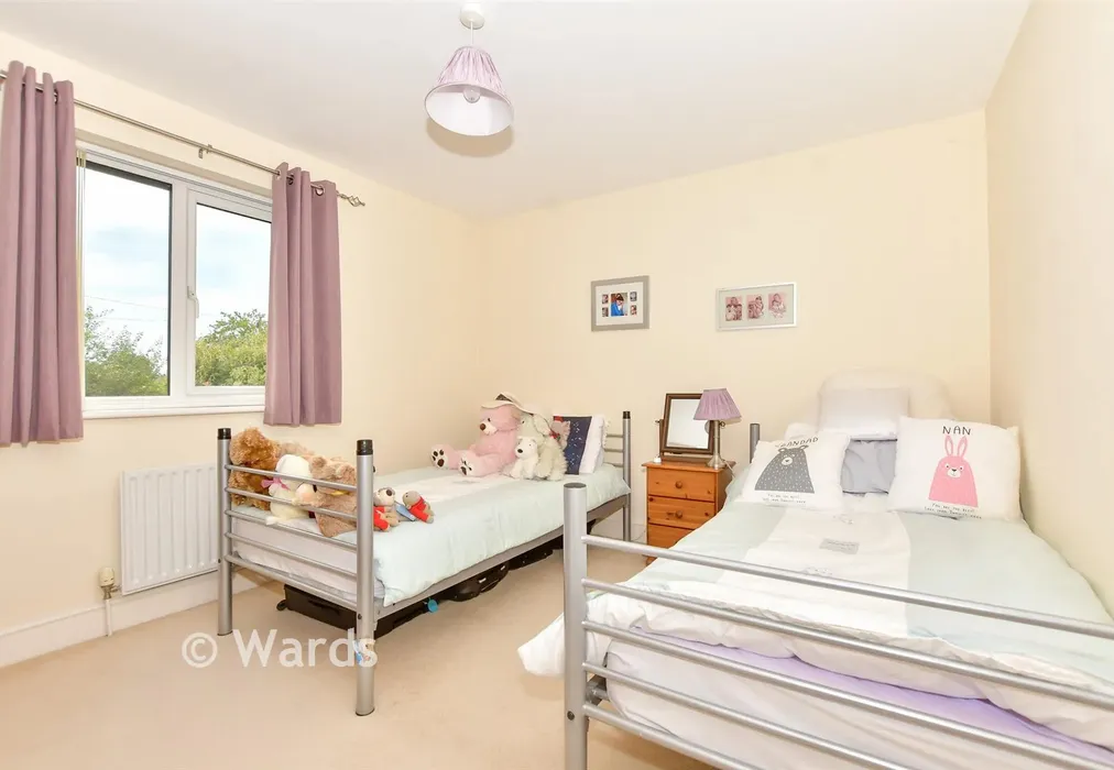 Bedroom 2 - Burmarsh Road, Hythe, Kent - Wards of Kent