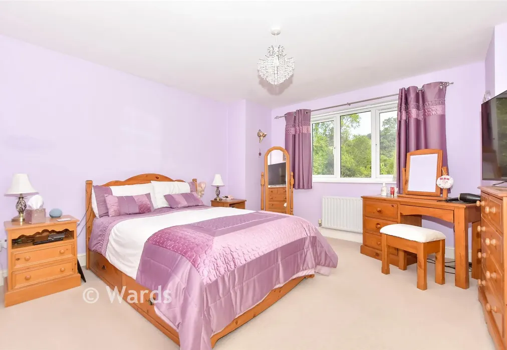 Bedroom 1 - Burmarsh Road, Hythe, Kent - Wards of Kent