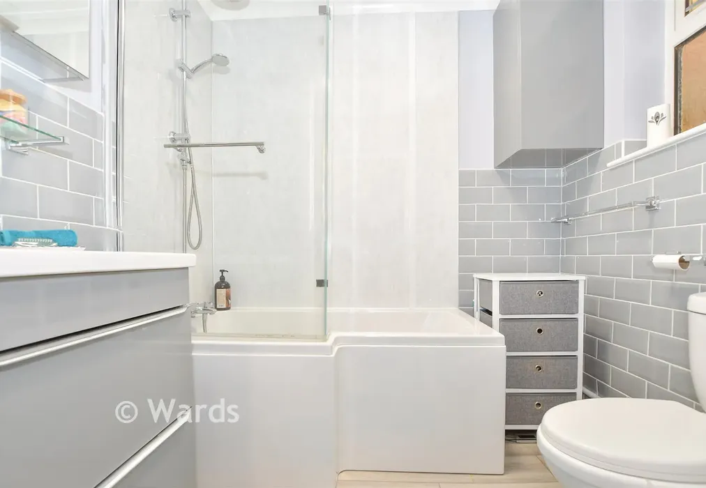 En-Suite Bathroom - Fernbank Close, Walderslade, Chatham, Kent - Wards of Kent