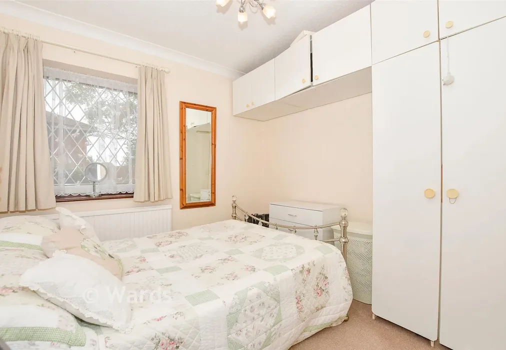 Bedroom 3 - Fernbank Close, Walderslade, Chatham, Kent - Wards of Kent
