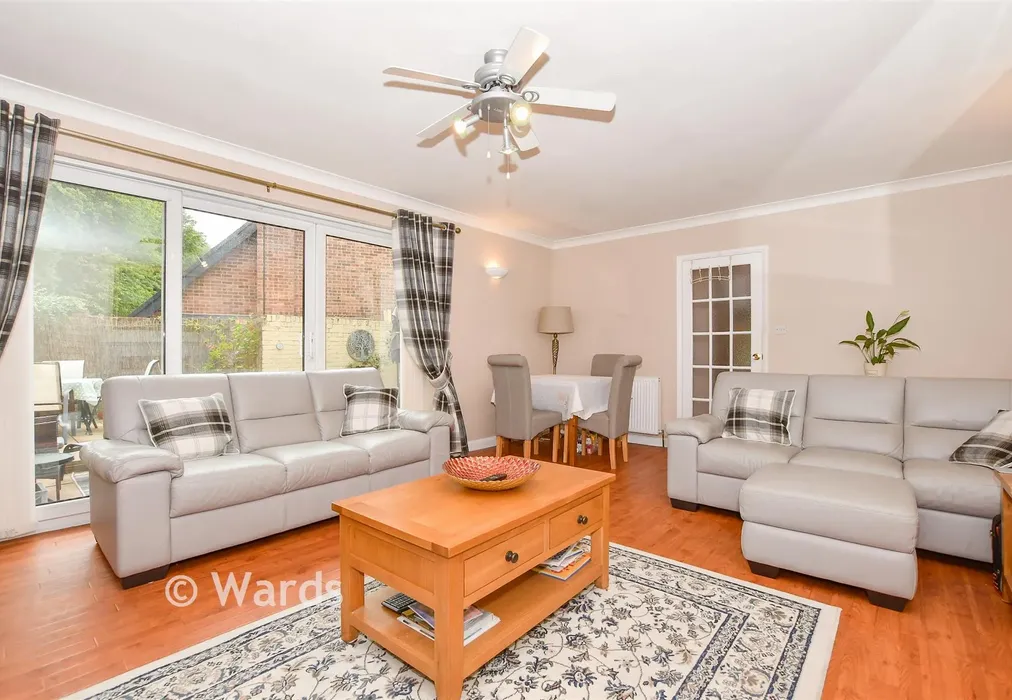 Lounge/Diner - Fernbank Close, Walderslade, Chatham, Kent - Wards of Kent