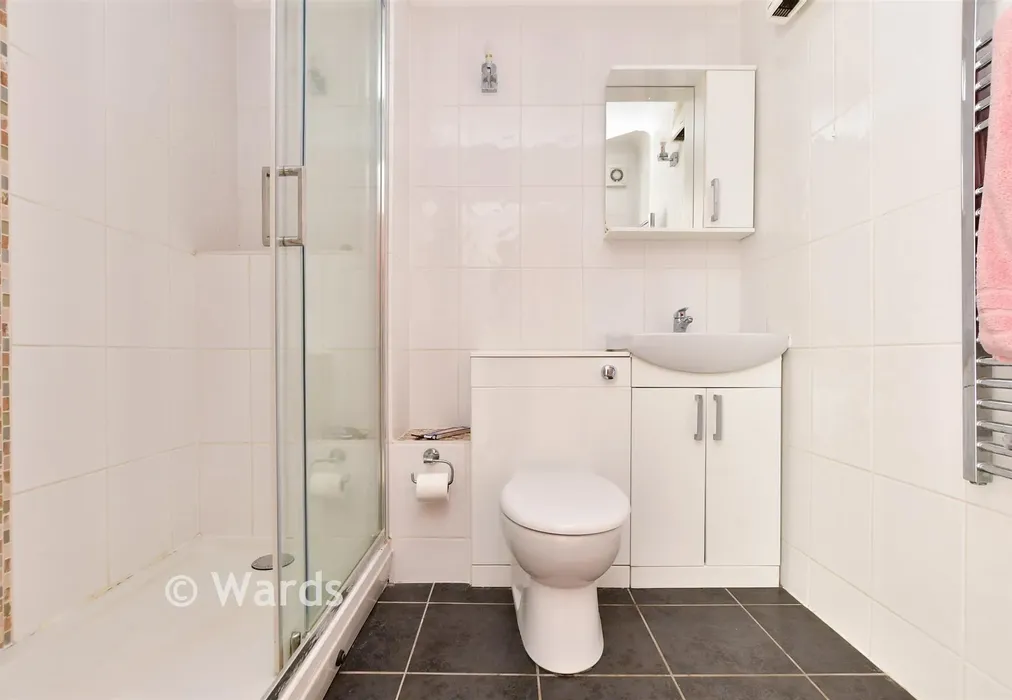 Shower Room - Wellington Crescent, Ramsgate, Kent - Wards of Kent