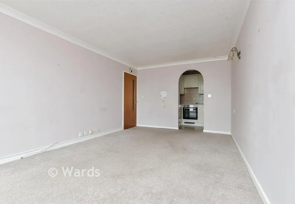 Lounge/Diner - Wellington Crescent, Ramsgate, Kent - Wards of Kent