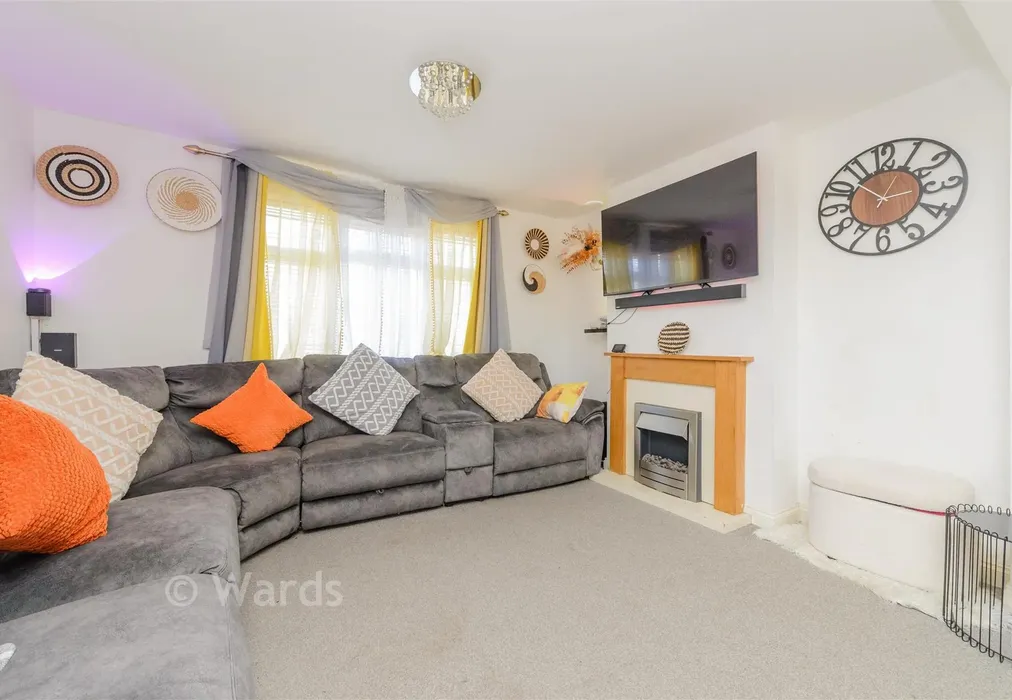 Lounge - The Crescent, Greenhithe, Kent - Wards of Kent