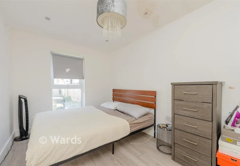 Bedroom - The Crescent, Greenhithe, Kent - Wards of Kent