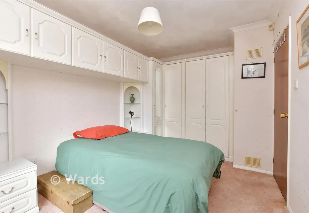 Bedroom 1 - Arthur Salmon Close, Faversham, Kent - Wards of Kent