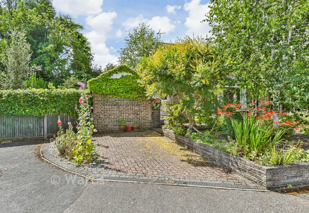 Driveway/Parking - Arthur Salmon Close, Faversham, Kent - Wards of Kent