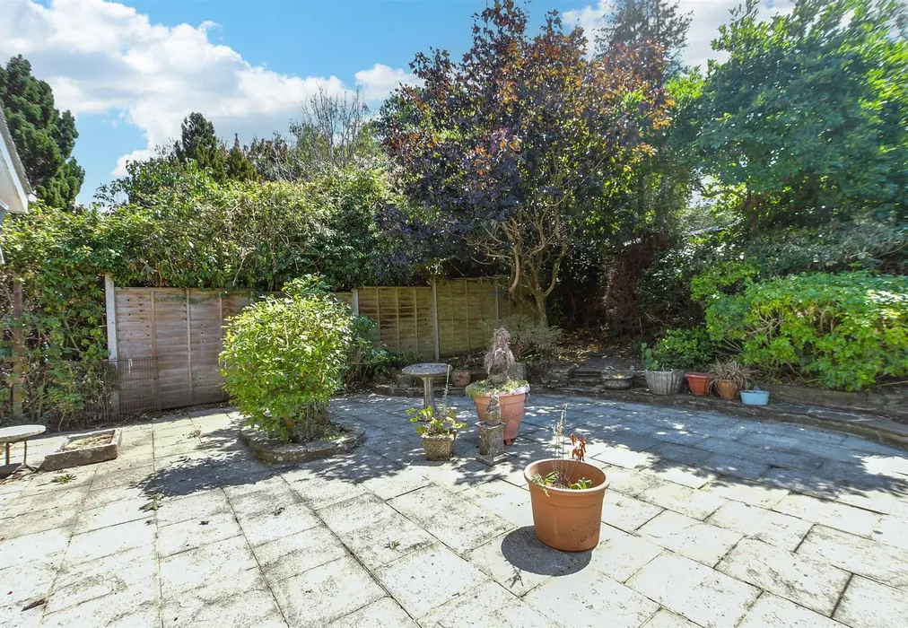 Rear Garden - Newlands Road, Crawley, West Sussex - Wards of Kent