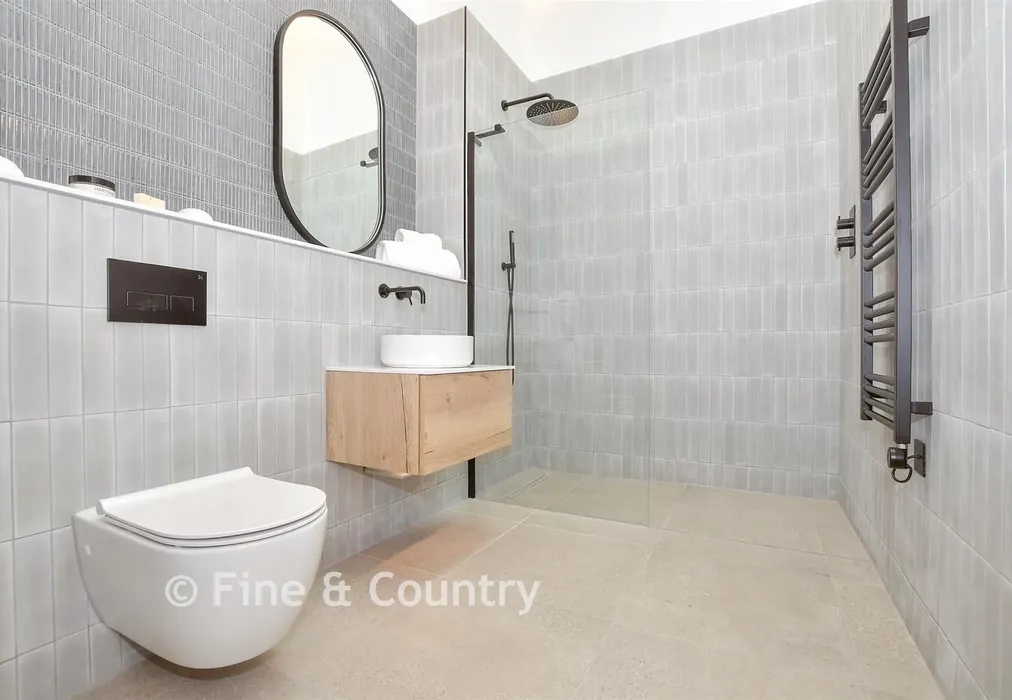Bedroom 2 - Hartdene Barns, Hartfield Road, Cowden, Kent - Wards of Kent
