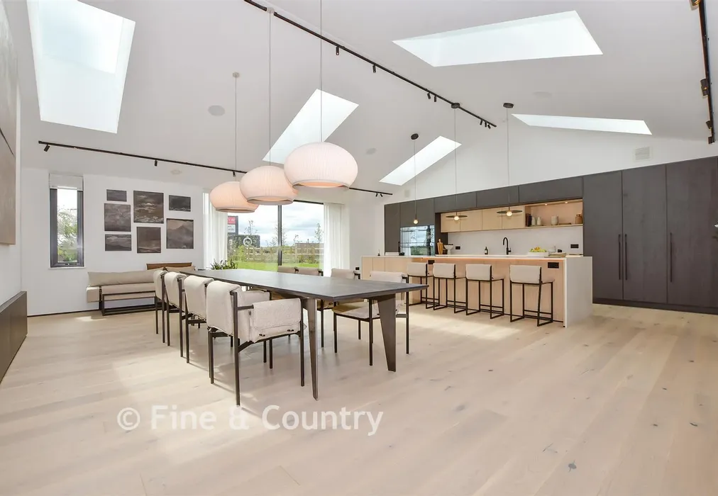 Kitchen/Diner - Hartdene Barns, Hartfield Road, Cowden, Kent - Wards of Kent