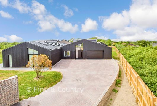 Hartdene Barns, Hartfield Road, Cowden, Kent - Wards of Kent