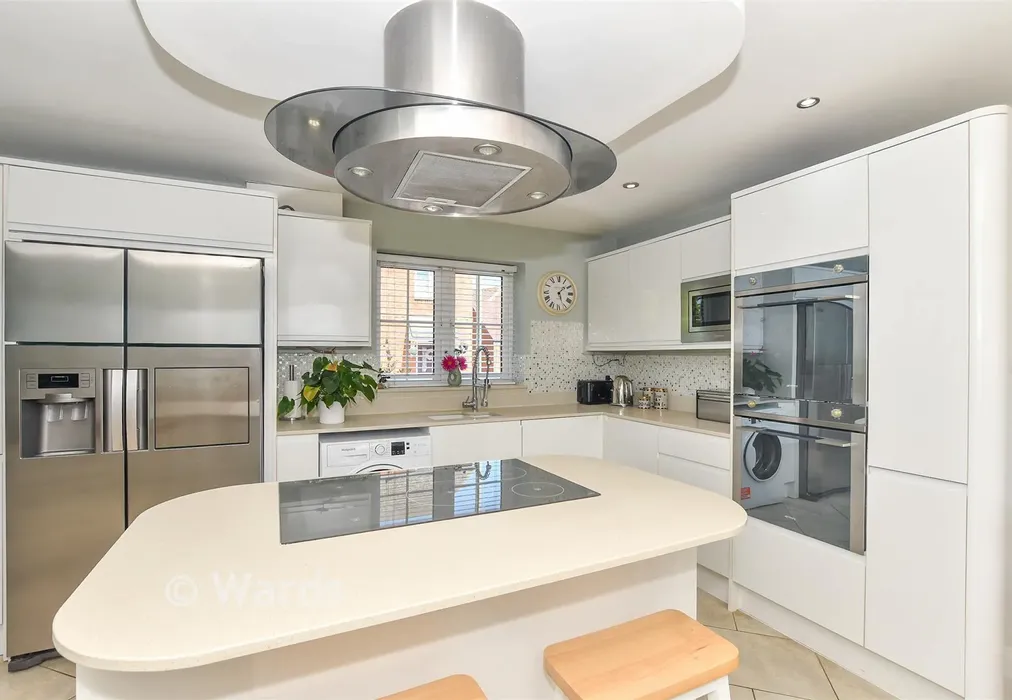 Kitchen/Diner - Hadleigh Street, Ashford, Kent - Wards of Kent