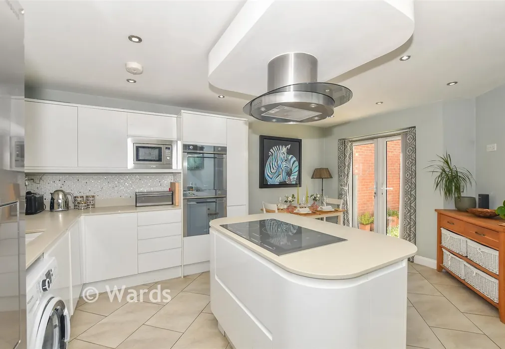 Kitchen/Diner - Hadleigh Street, Ashford, Kent - Wards of Kent