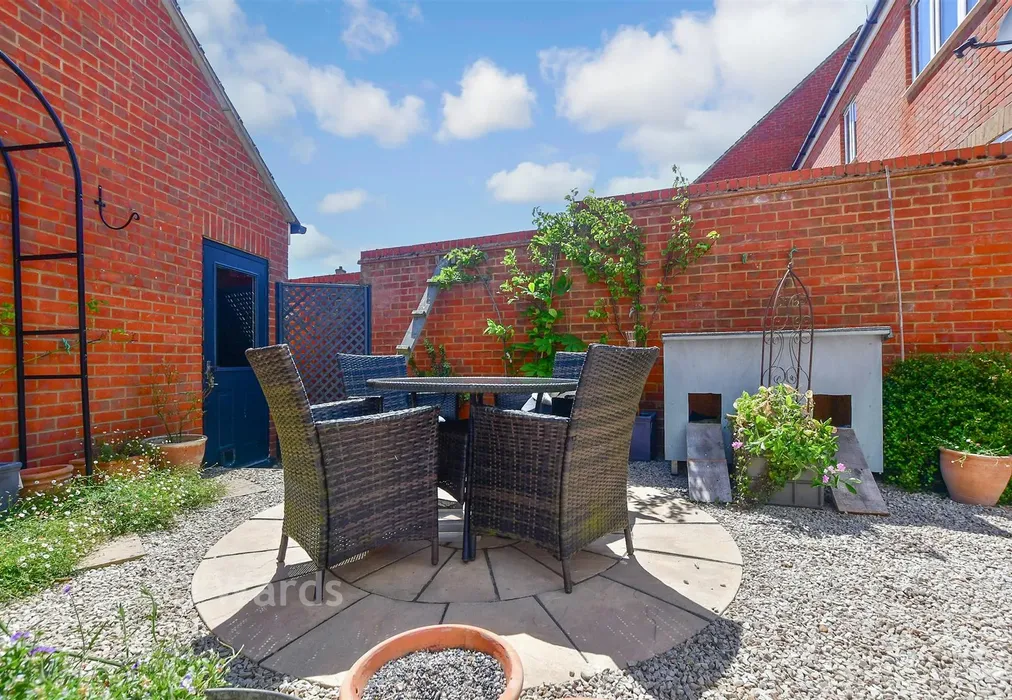 Patio / Decking - Hadleigh Street, Ashford, Kent - Wards of Kent