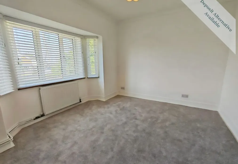 Bedroom 1 - Northbourne Road Great Mongeham CT14 - Wards of Kent