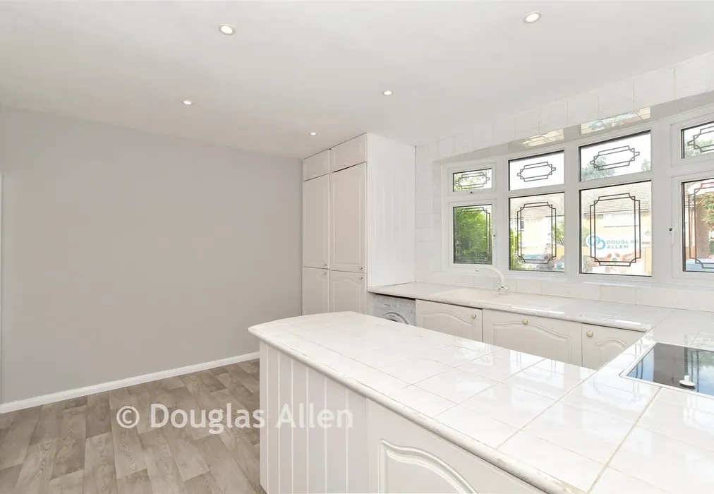 Kitchen/ Diner - Field Close, Chingford - Wards of Kent