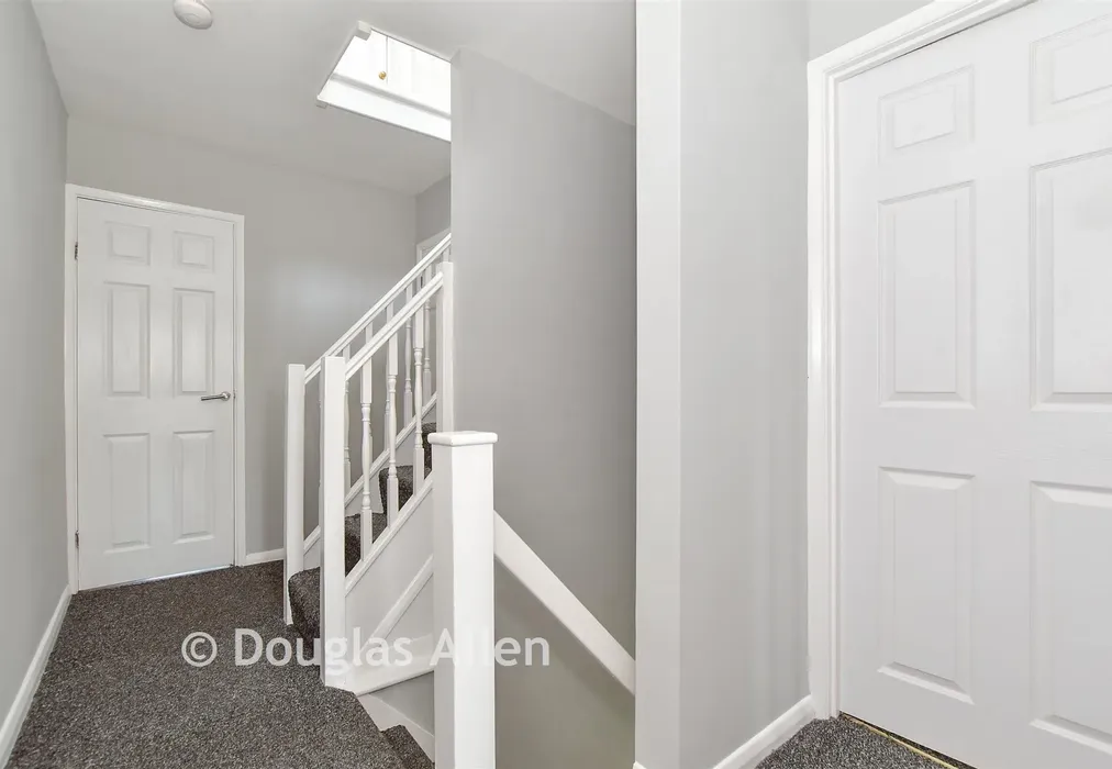 Landing - Field Close, Chingford - Wards of Kent