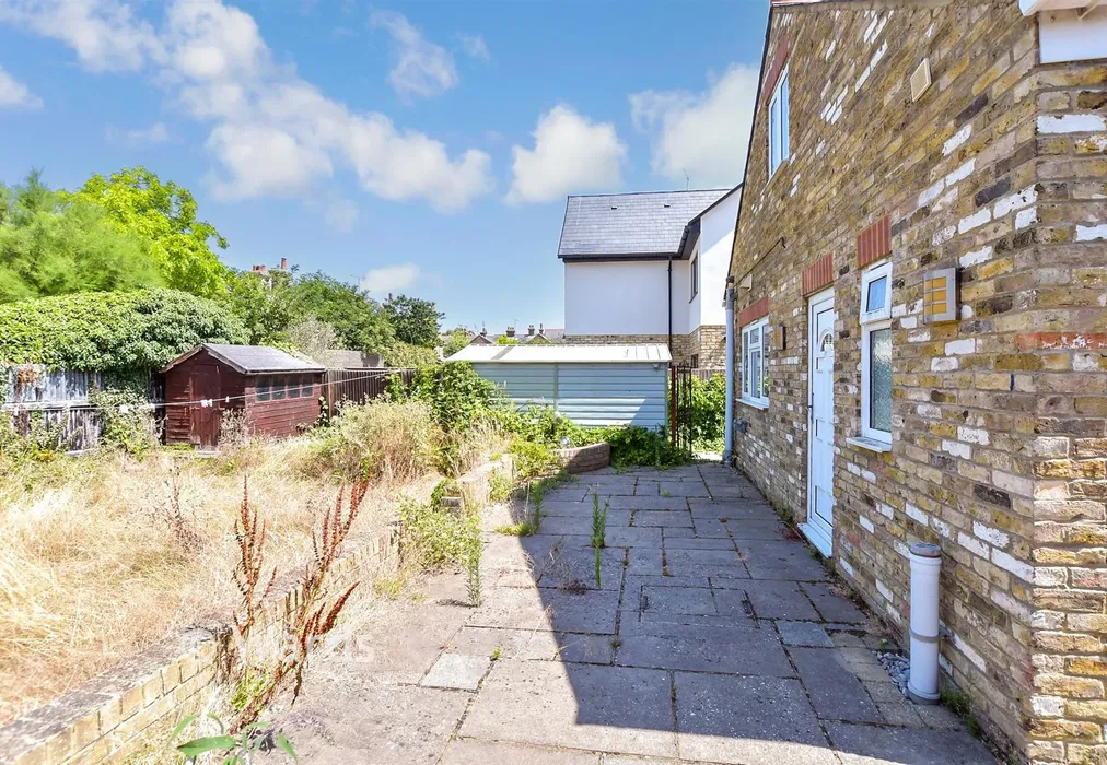 Rear Garden - Argyle Road, Whitstable, Kent - Wards of Kent