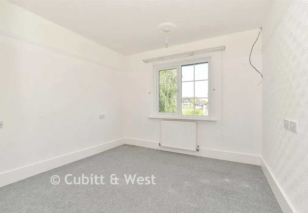 Bedroom 3 - Tennyson Road, Bognor Regis, West Sussex - Wards of Kent
