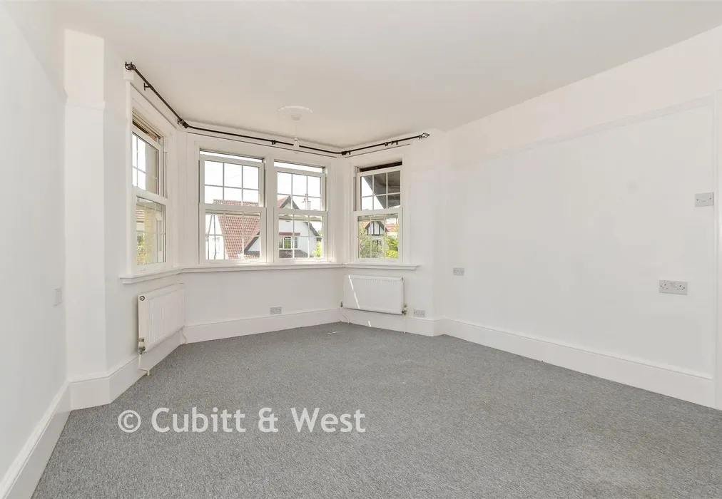 Bedroom 2 - Tennyson Road, Bognor Regis, West Sussex - Wards of Kent