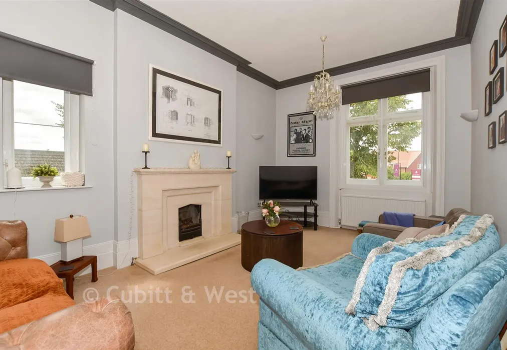 Lounge - Guildford Road, Loxwood, West Sussex - Wards of Kent