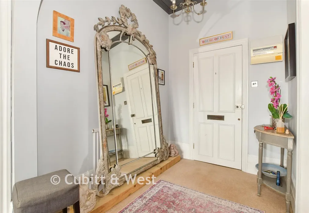 Hallway - Guildford Road, Loxwood, West Sussex - Wards of Kent