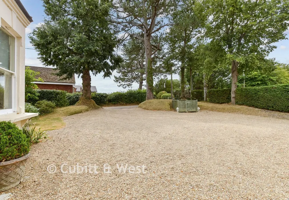Driveway/Parking - Guildford Road, Loxwood, West Sussex - Wards of Kent