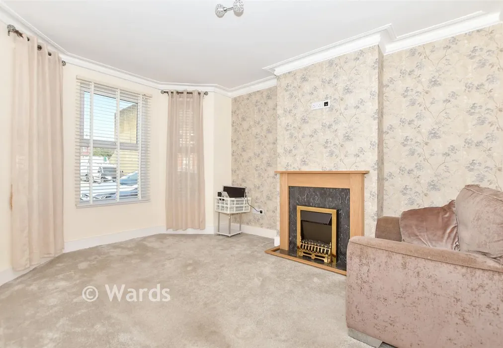 Lounge - Richmond Street, Cheriton, Folkestone, Kent - Wards of Kent