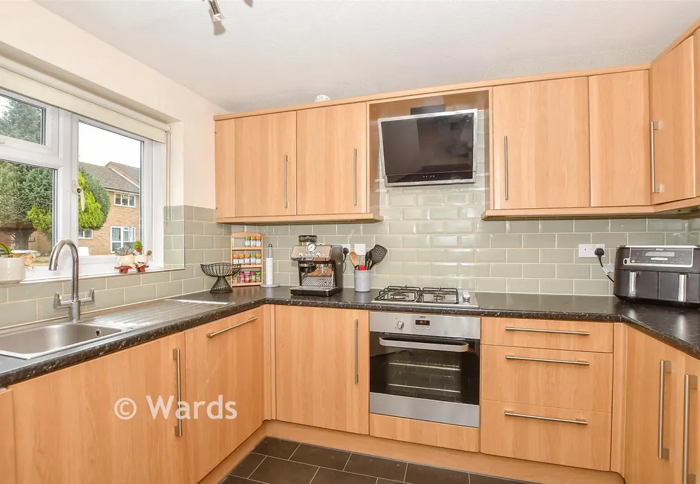 Kitchen - Blake Drive, Larkfield, Kent - Wards of Kent