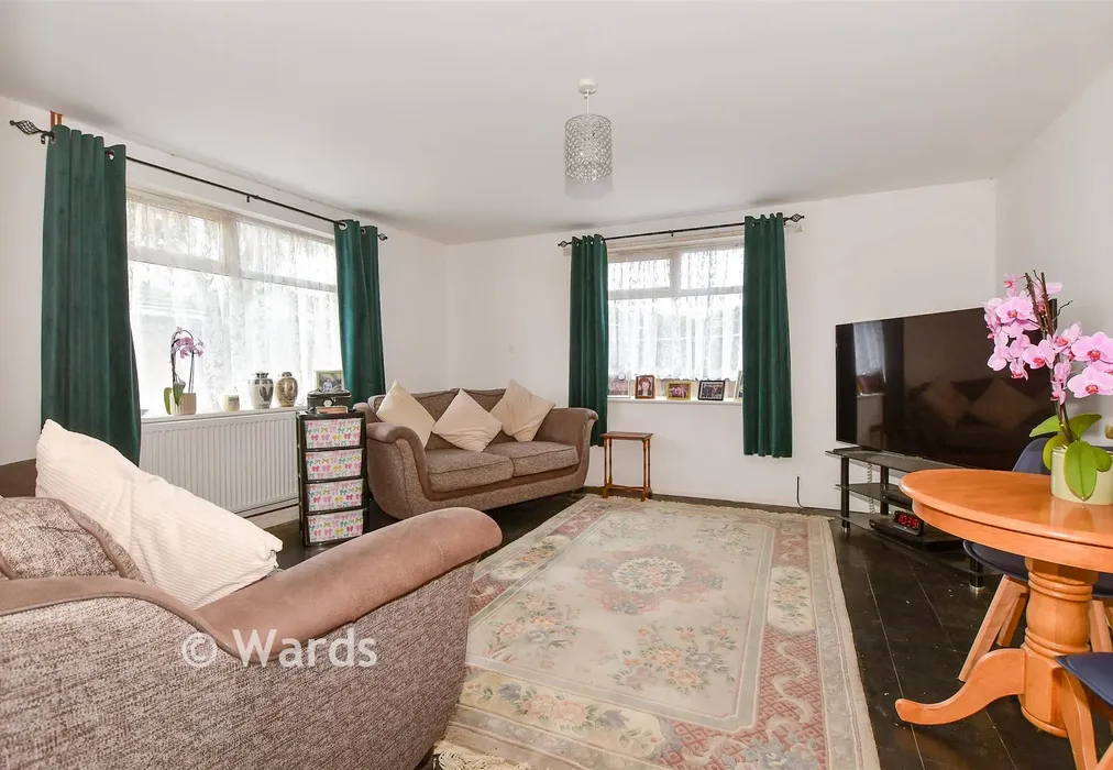 Lounge/Diner - Vauxhall Avenue, Herne Bay, Kent - Wards of Kent