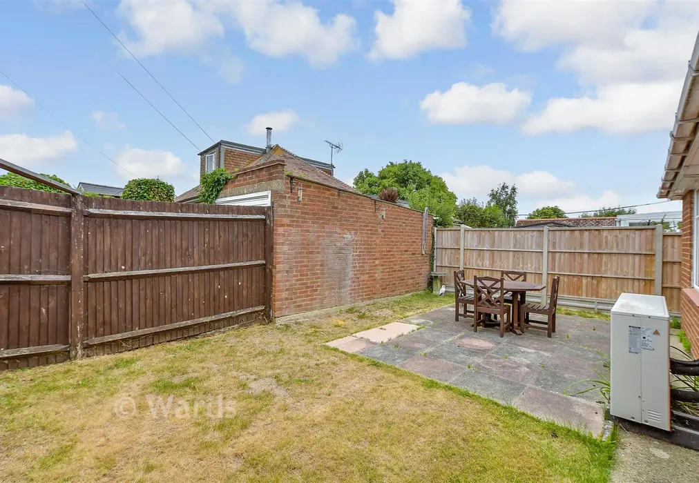 Rear Garden - Vauxhall Avenue, Herne Bay, Kent - Wards of Kent